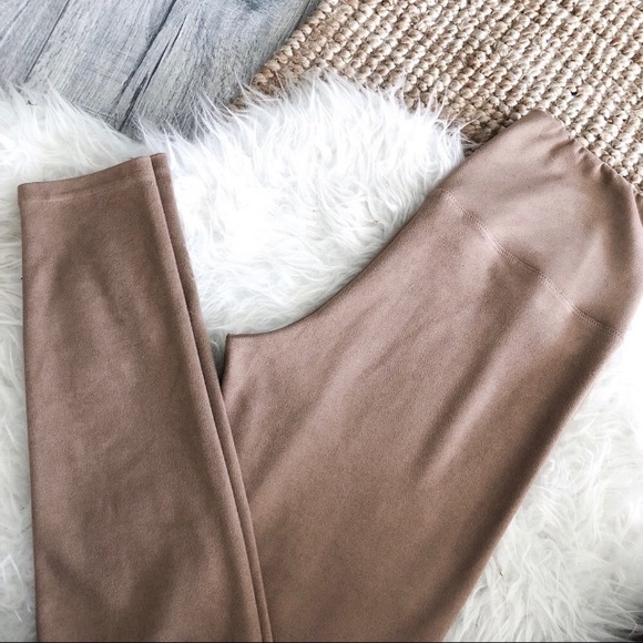 Aritzia WILFRED Daria vegan suede high waisted Camel coloured legging - Picture 4 of 6